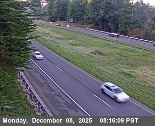 Arcata › North: US-101 : South Of SR-299 - Looking South (C004)