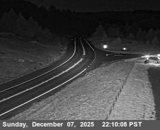 Willow Creek › North: SR-299 : Berry Summit Vista Point - Looking East (C040)