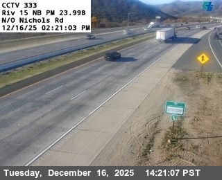 Lake Elsinore: Terra Cotta › North: I-15 : (333) North of Nichols Road