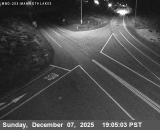 Mammoth Lakes › East: SR-203 : Mammoth Mountain