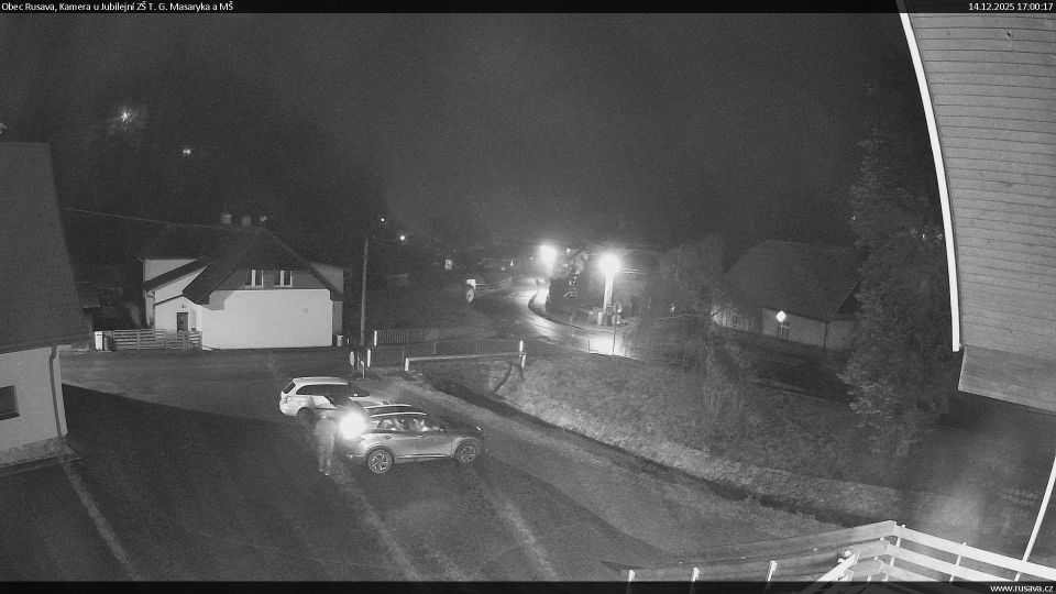 Rusava: Obec - Kamera u Jubilejní ZŠ T. G. Masaryka a MŠ