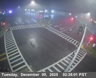 Eureka: US-101 - 5th & V - Looking South