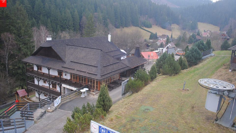 Velke Karlovice › North-east