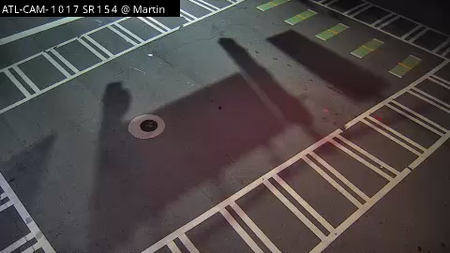 ˌbætən ˈruːʒ: Beauregard Town: I-10 (Traffic closest to this camera is traveling eastbound on I-10)