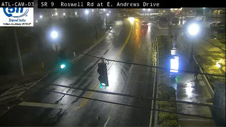 ˌbætən ˈruːʒ: Beauregard Town: I-610 (Traffic closest to this camera is traveling eastbound on I-610)