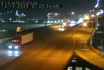 ˌbætən ˈruːʒ: Beauregard Town: I-10 at Nicholson