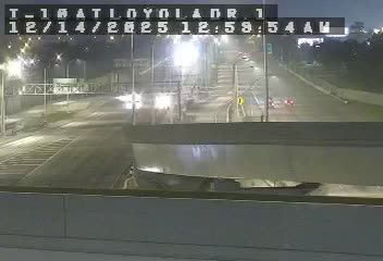 Kenner: I-10 at Loyola