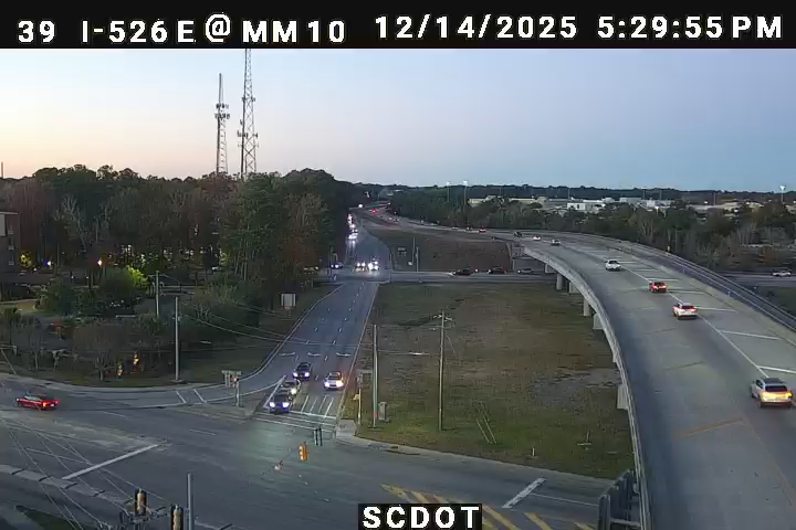Charleston: I-526 E @ MM 10 (US 17)