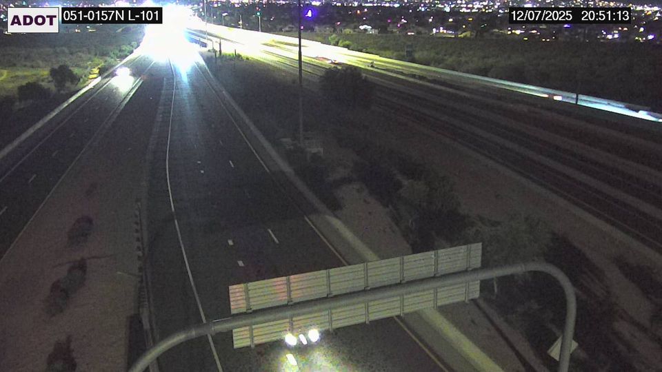 Phoenix › North: SR-51 NB 15.76 @SR51/L101 Overpass