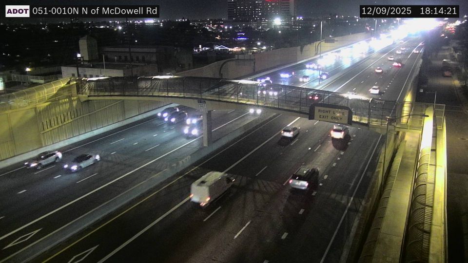 Phoenix: Camelback Trailer Ranch › North: SR-51 NB 1.00 @N of McDowell Rd