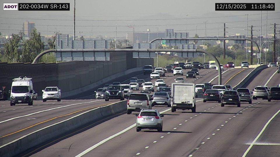 Phoenix › South: SR-143 SB 3.32 @L202