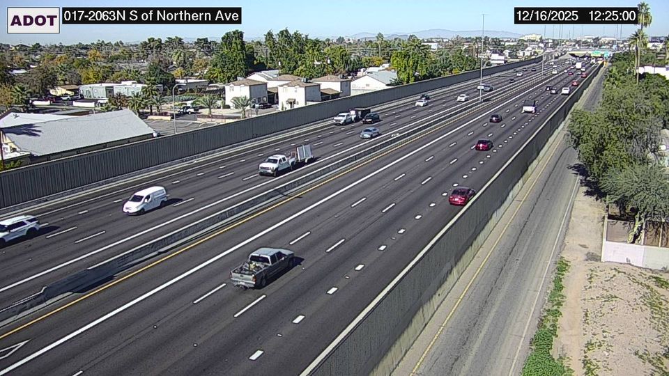 Phoenix › North: I-17 NB 206.36 @S of Northern