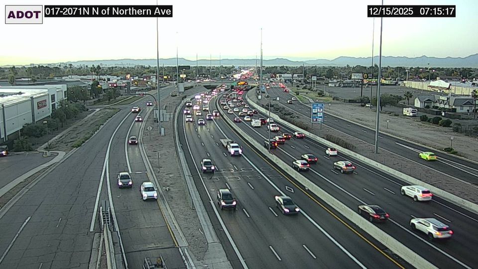 Phoenix › North: I-17 NB 207.10 @N of Northern