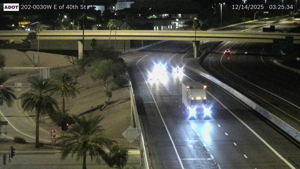 Phoenix › West: L-202 WB 2.22 @E of 40th St