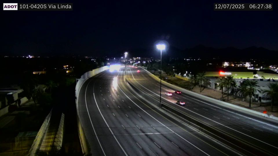 Scottsdale › South: L-101 SB 42.02 @Via Linda
