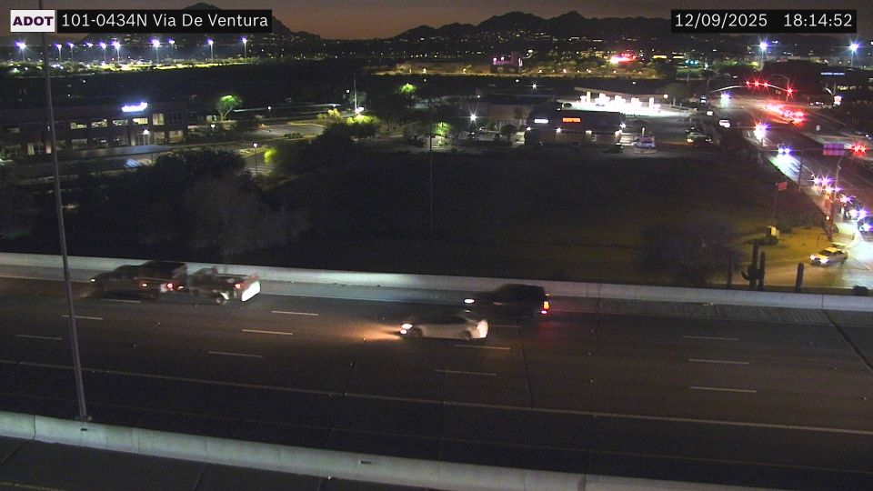 Paradise Valley › North: L-101 NB 43.44 @Via de Ventura