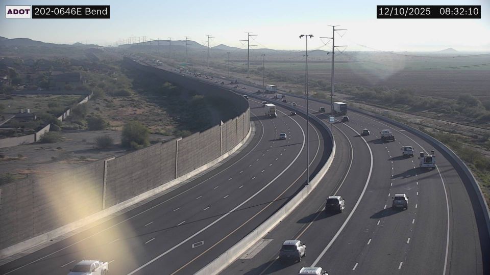 Phoenix › East: L-202 EB 64.69 @Bend