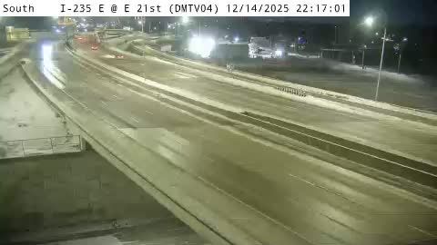Des Moines: DM - I-235 @ E 21st (04)