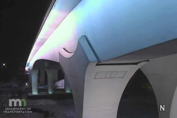 Minneapolis: West River St SB