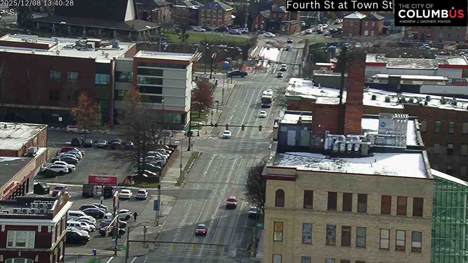 Downtown: City of Columbus) 4th St at Town St