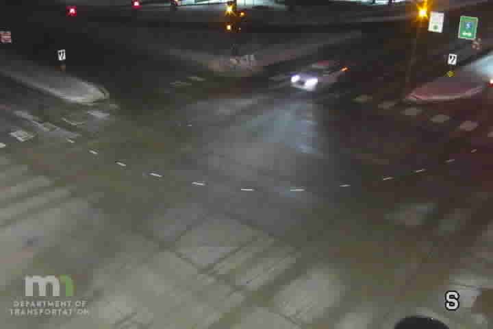 Chanhassen: T.H.5 WB @ Dell Rd