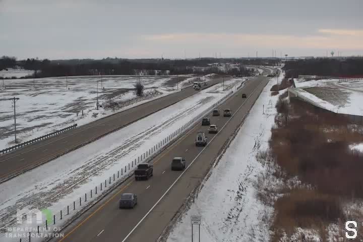 Stewartville: T.H.63 SB S of 80th St (MP 32)