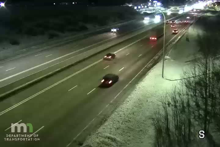 Maplewood: I-35E SB @ Roselawn Ave