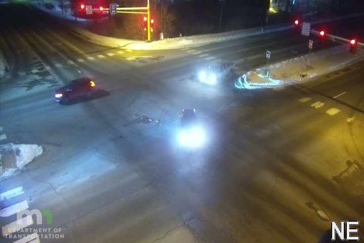 Mendota Heights: T.H.62 EB @ Delaware Ave