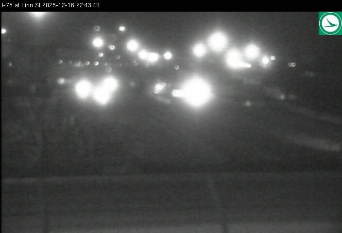 Cincinnati: West End: I-75 at Linn St
