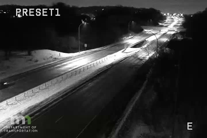 Minnetonka: T.H.62 EB E of Clearwater Dr
