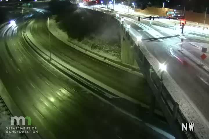 St. Paul: I-94 EB @ Mounds Blvd