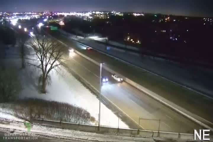 Burnsville: I-35 SB @ Crystal Lake Rd