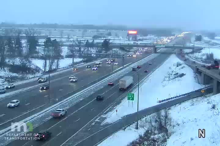 Arden Hills: I-35W NB @ Co Rd 10