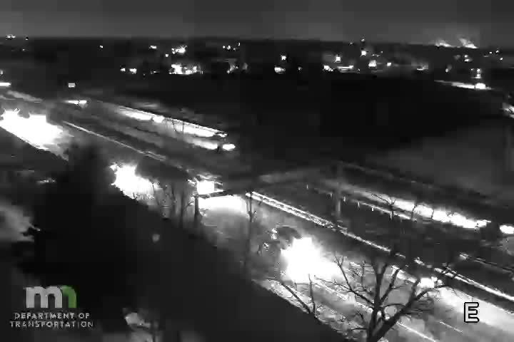 Eagan: I-35E SB @ Deerwood Dr