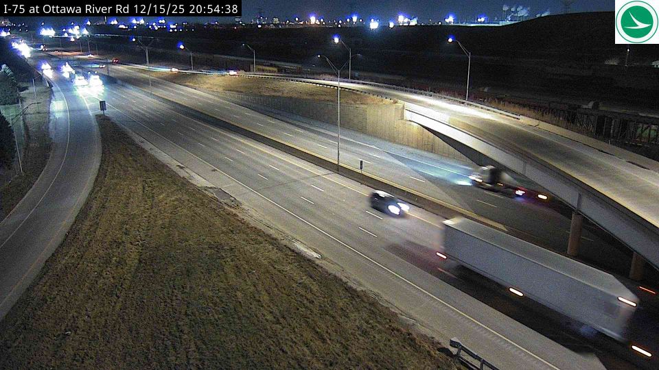 Toledo: I-75 at Ottawa River Rd