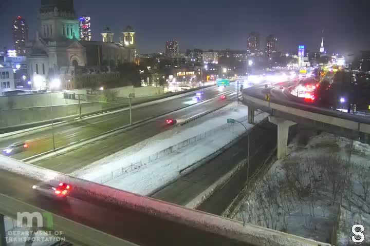 Minneapolis: I-394 EB @ I-94 SB