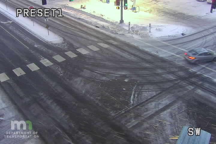 West St. Paul: Robert St NB @ Moreland Ave