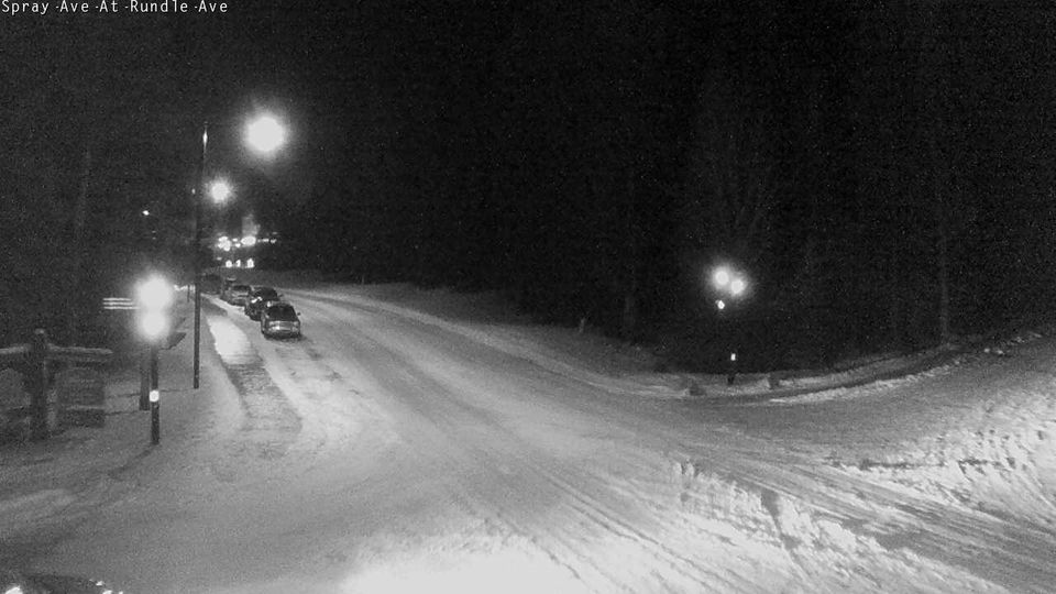 Banff: Spray Ave at Rundle Ave