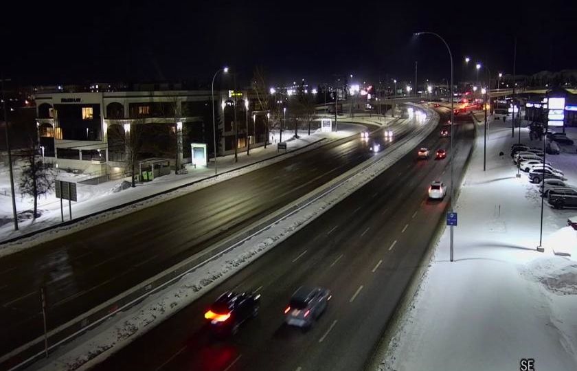 Midnapore: Bannister Road - Macleod Trail S