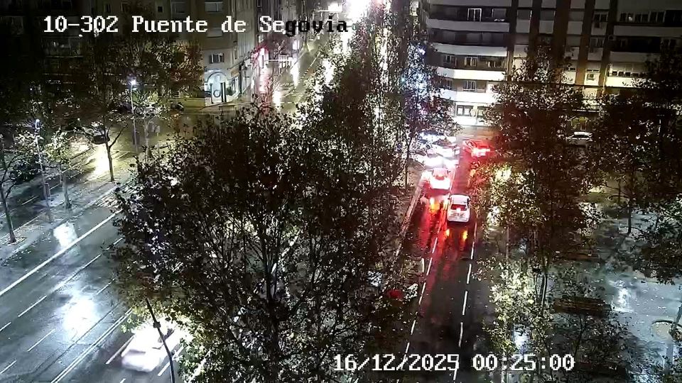 Madrid: Palacio: PUENTE DE SEGOVIA