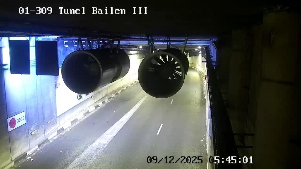 Madrid: Palacio: TUNEL BAILEN III