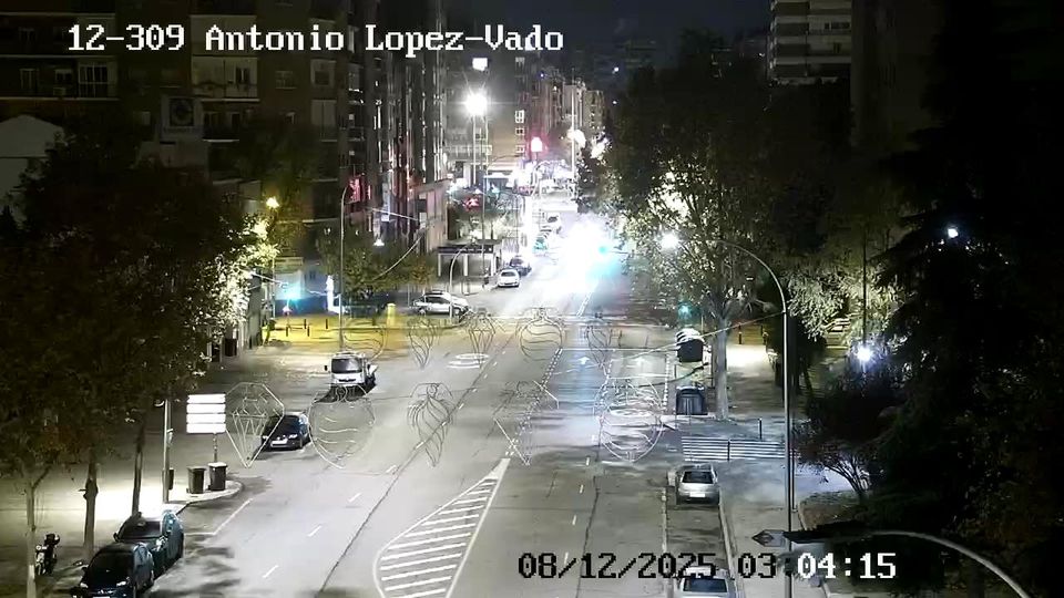 Madrid: Almendrales: ANTONIO LOPEZ - VADO