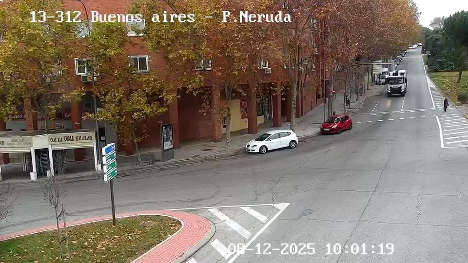 Madrid: Palomeras Bajas: BUENOS AIRES - PABLO NERUDA