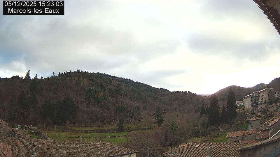 Marcols-les-Eaux › West