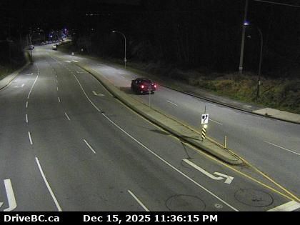 Maple Ridge: Haney › East: Northbound on Kanaka Way at Highway 7 (Lougheed Highway)