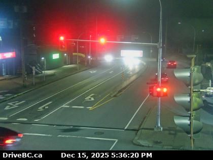 Maple Ridge: Haney › South: Highway 7 (Lougheed Highway) at - Bypass/222 Street, looking south