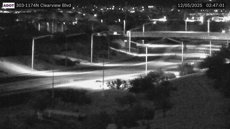 Surprise › South: L-303 SB 117.43 @CLEARVIEW