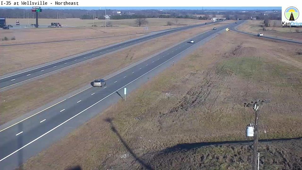 Wellsville: I-35 and K-33 at