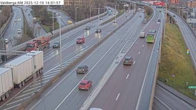 Vildrosen › North-east: Västberga Allé