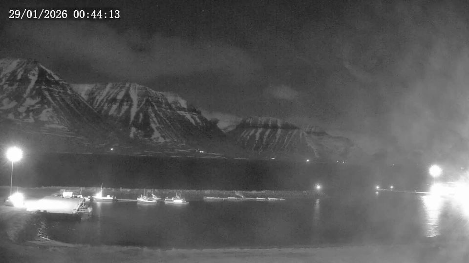 Bolungarvik › South-east: Flateyri